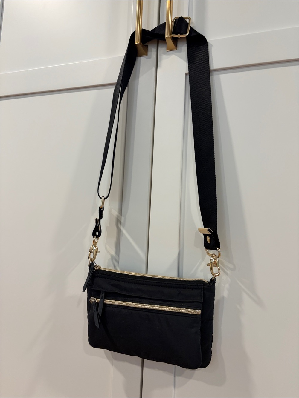 Stella & Dot Black Convertible Crossbody/Belt Bag with extra strap